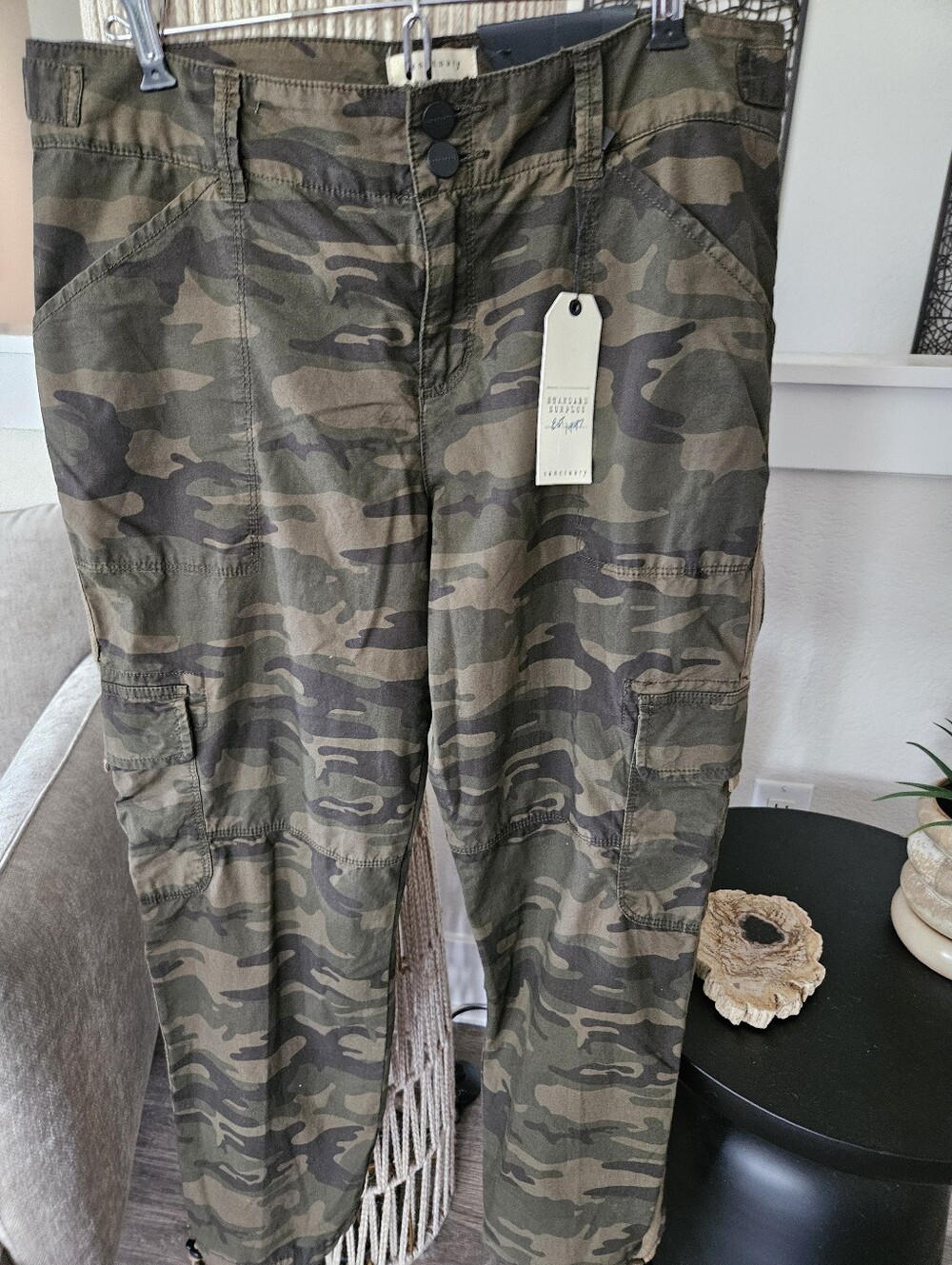 NWT Sanctuary Camo Cargo Capri- Olive Green